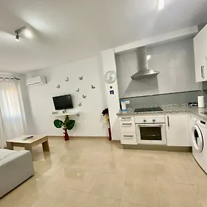 “smile Nerja” Chic With Wifi, 4 Guests Apartment Nerja